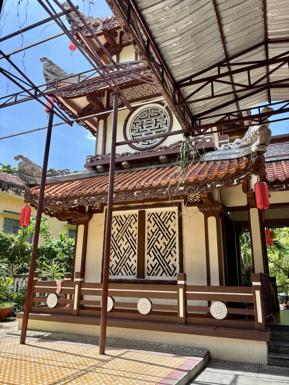 Жемчужина Нячанга пагода Лонг Шон