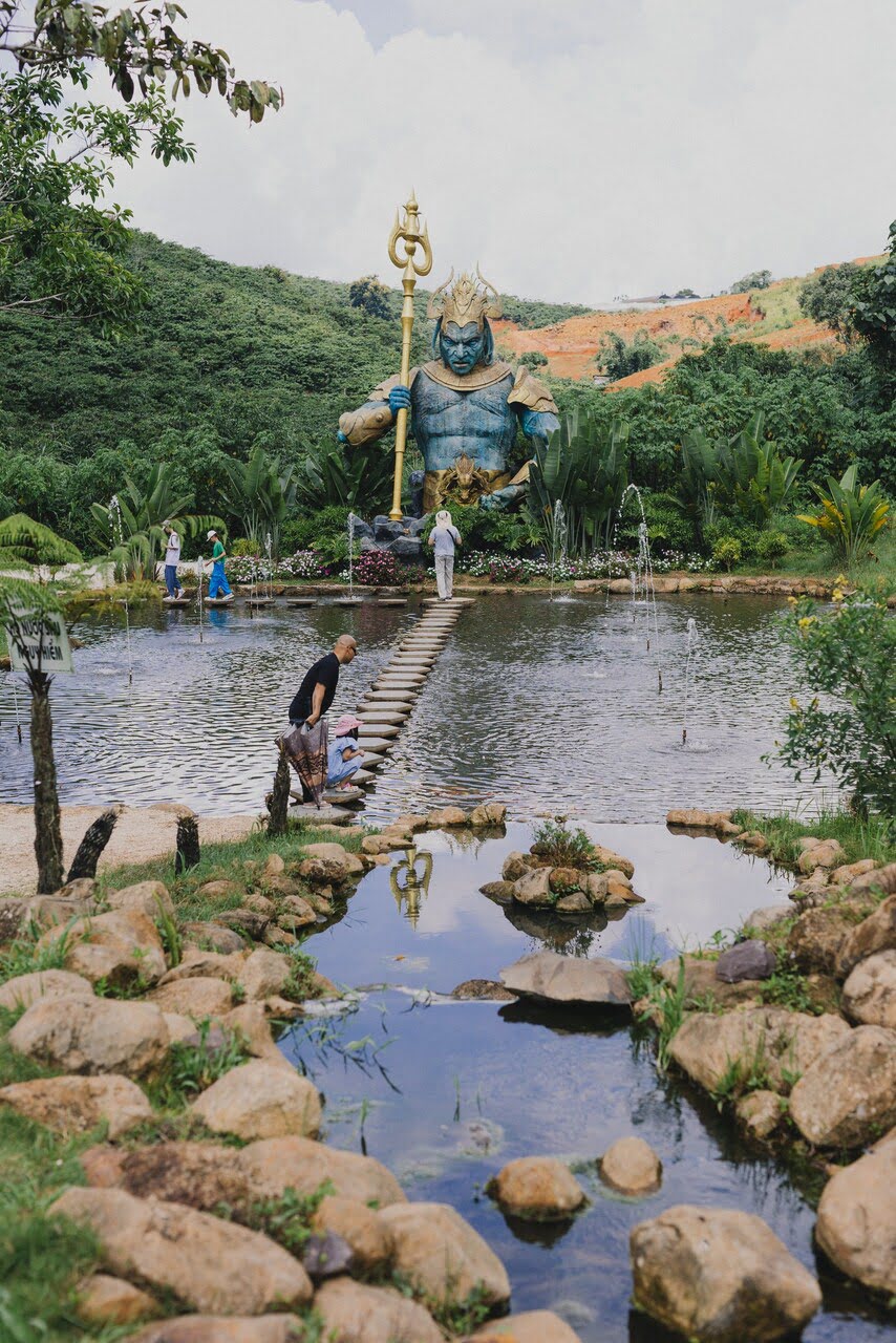 Статуя в парке