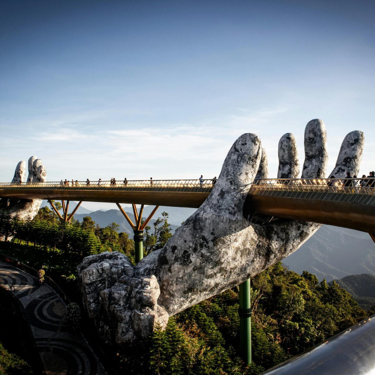 Руки Бога Дананг