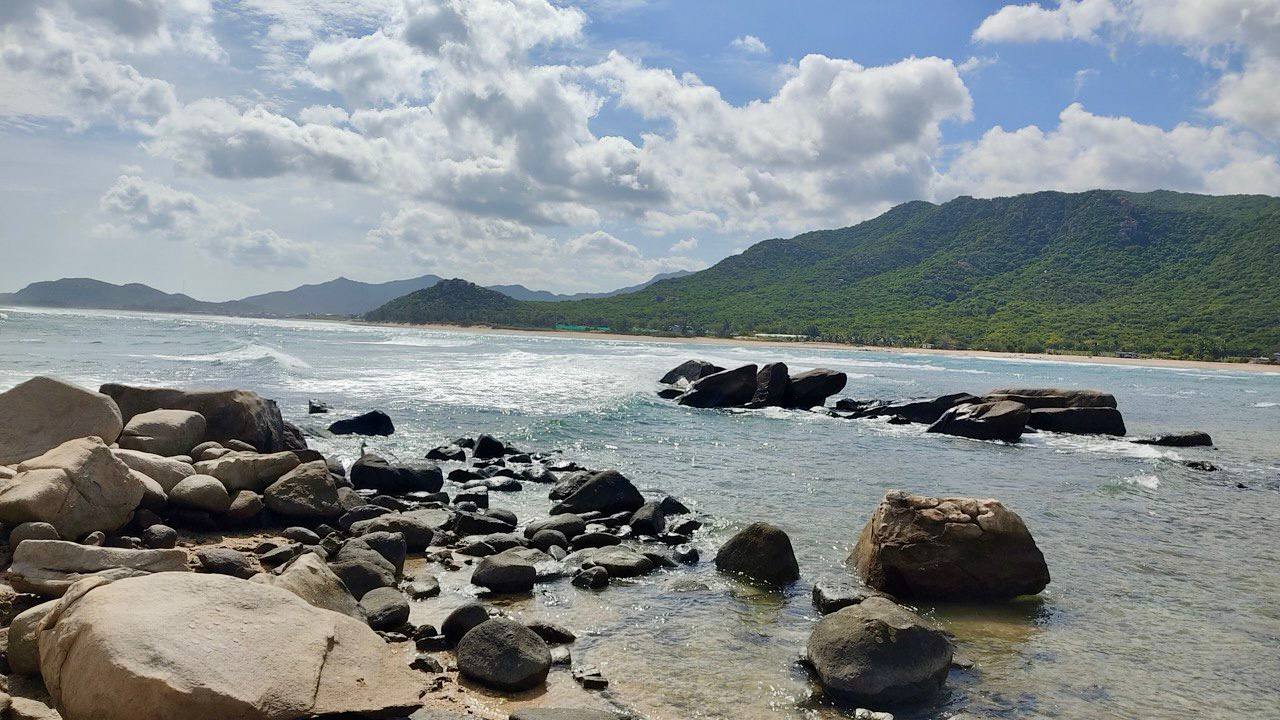 Индивидуальный тур в Фанранг вид залив