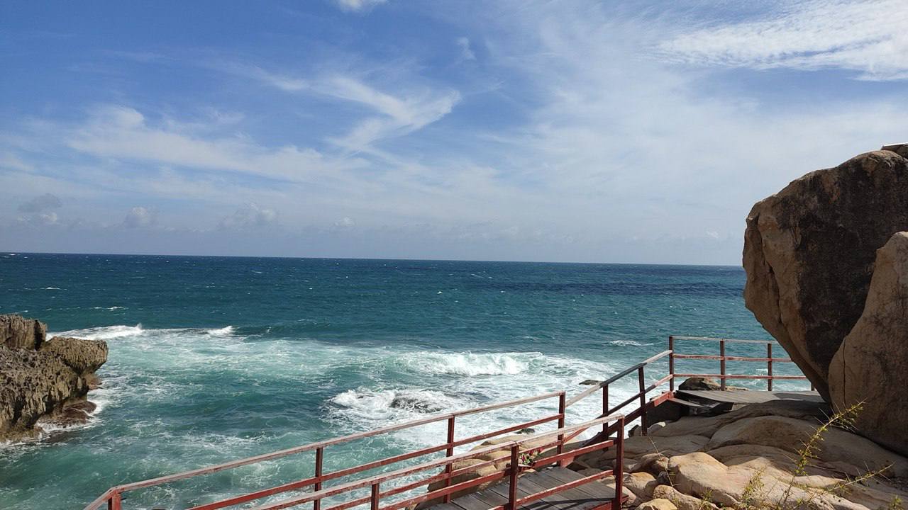 Индивидуальный тур в Фанранг вид залив