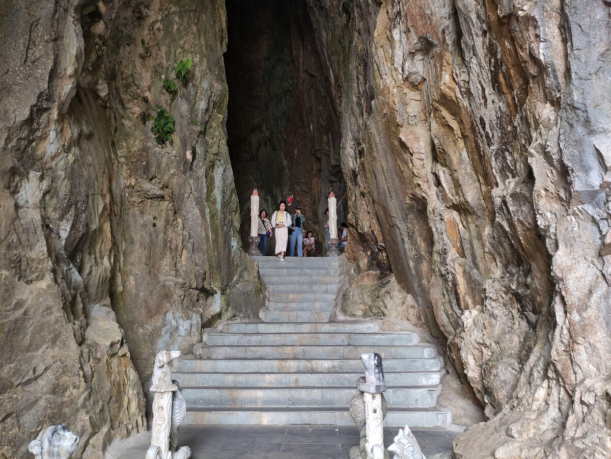 Дананг и Хойан мраморные горы