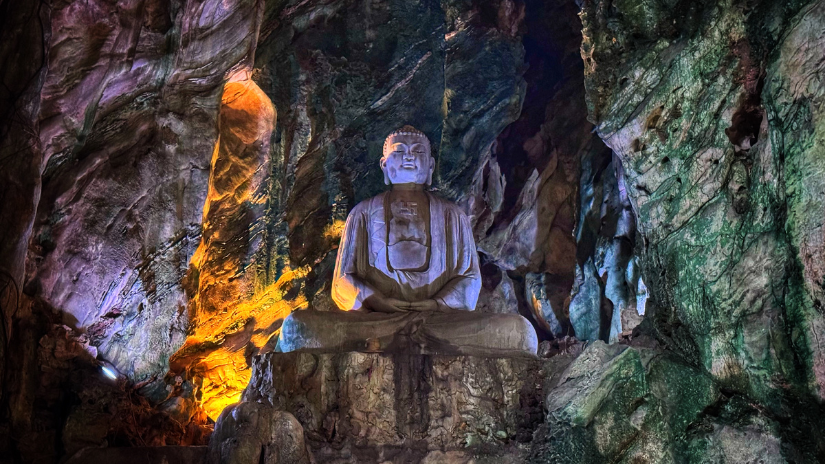 Дананг и Хойан мраморные горы