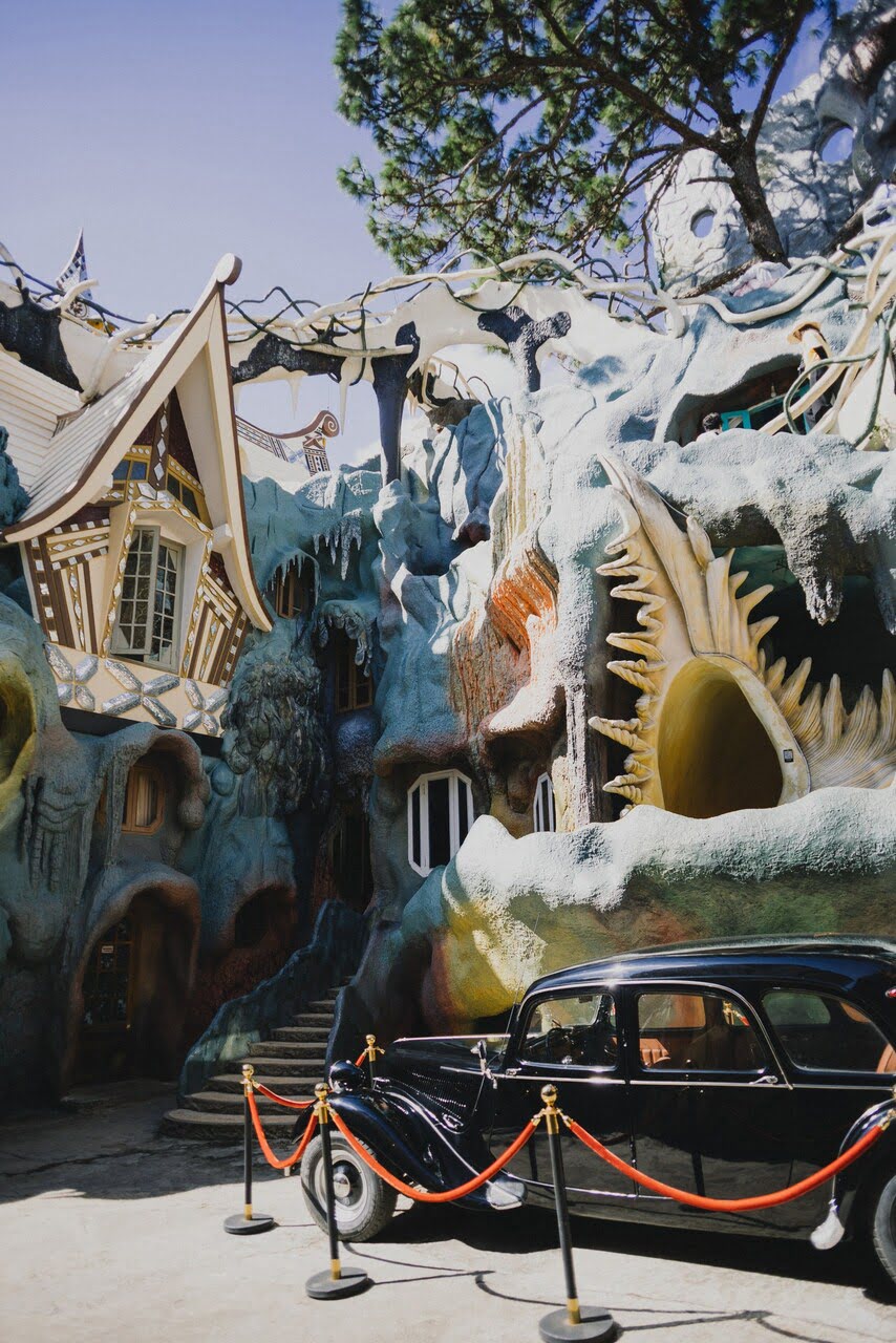 далат сумасшедший отель