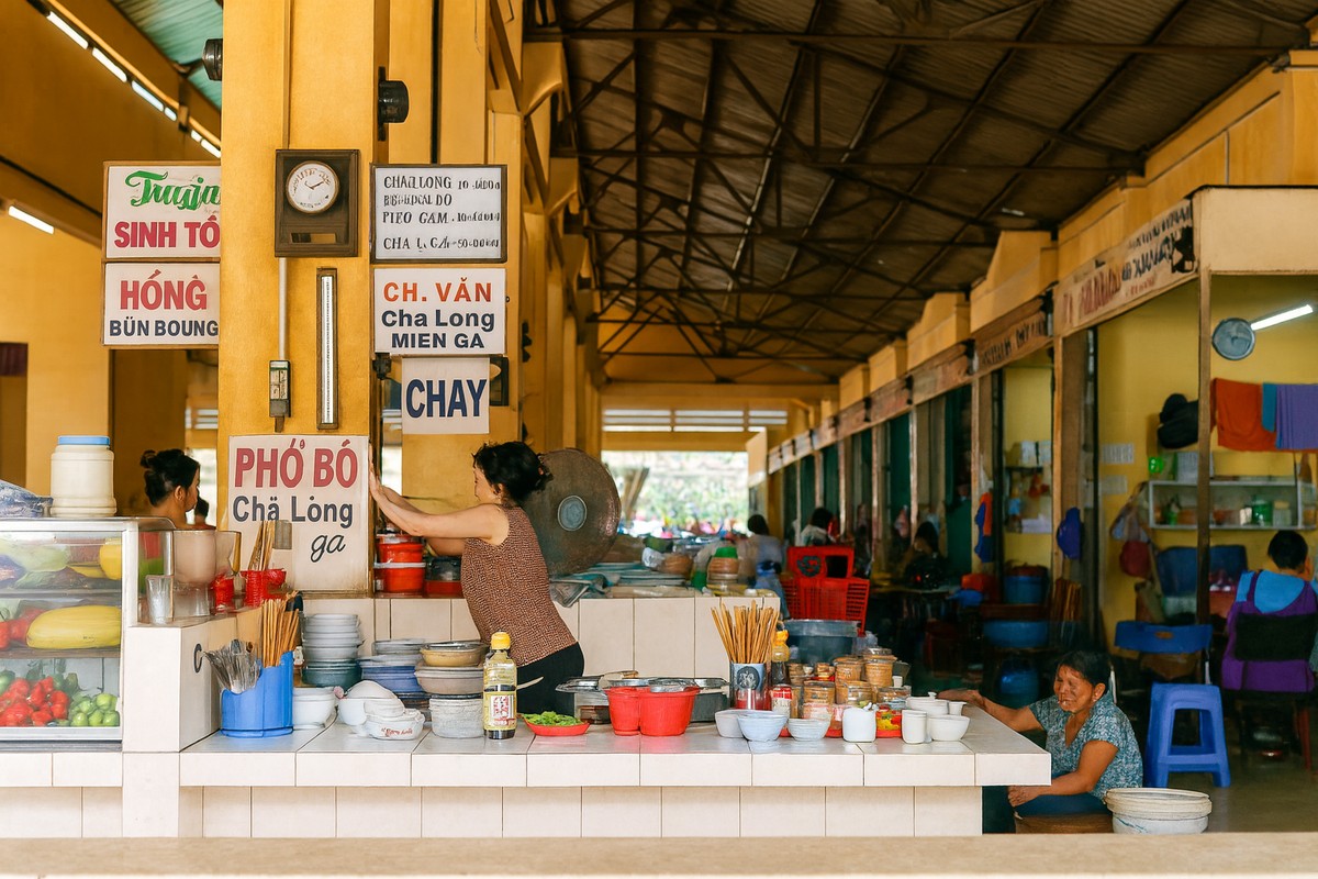 Market Vietnam