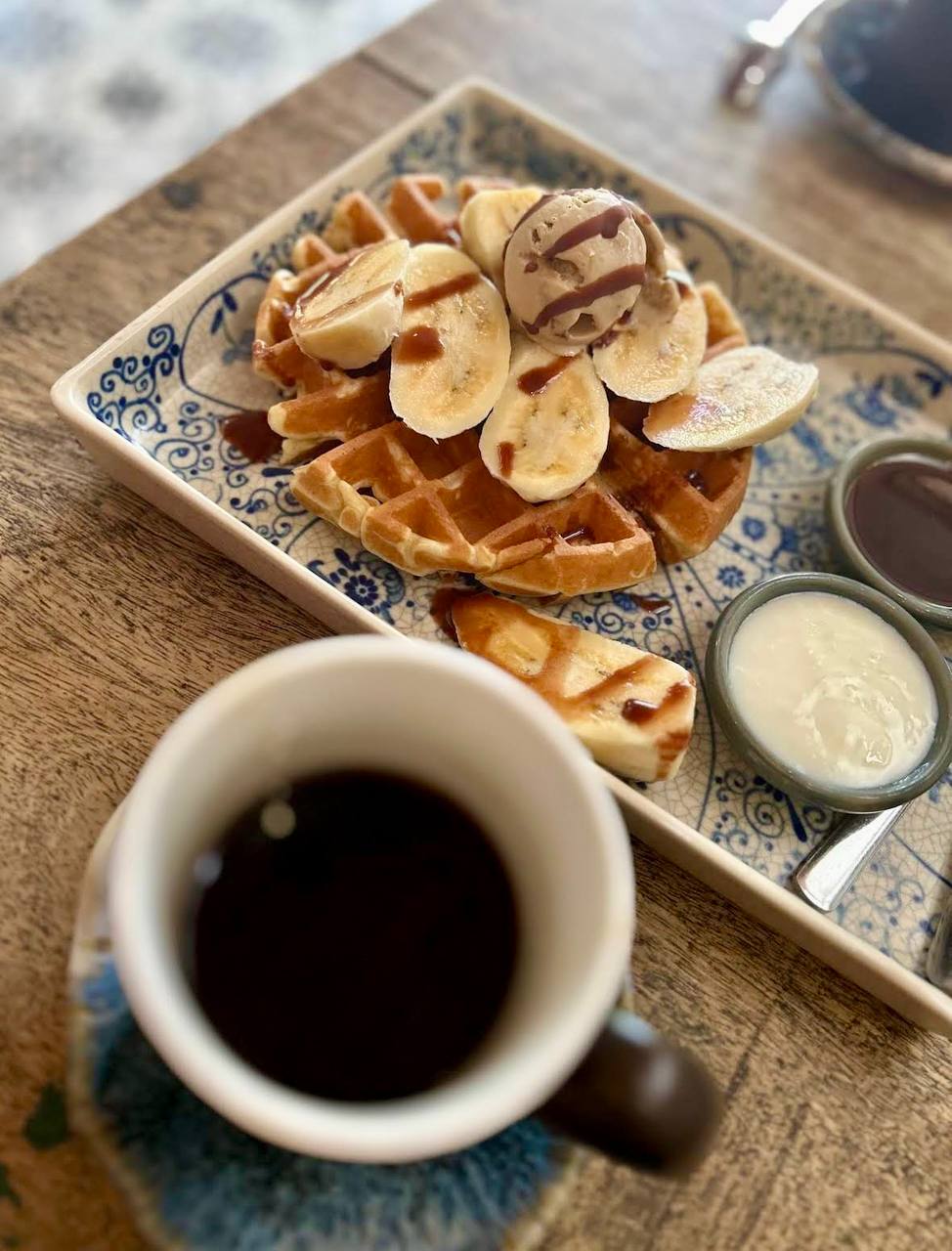 кофейня с вафлями в центре нячанга