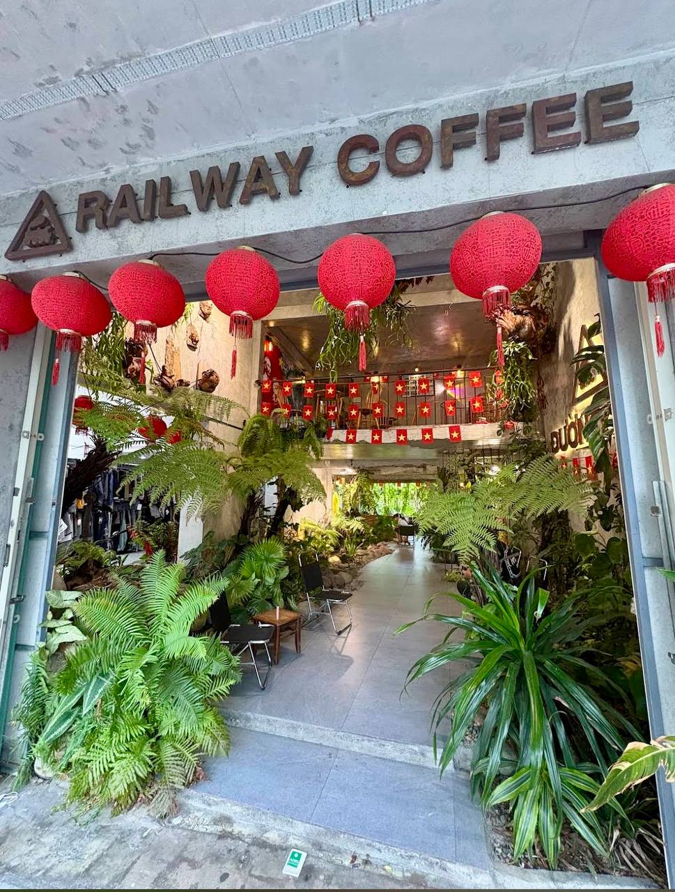 необычная кофейня в нячанге