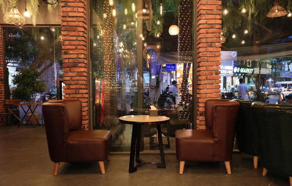 Бар-ресторан в Нячанге JUJUMANJI