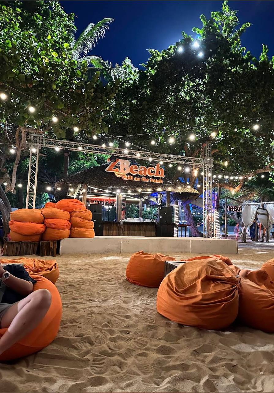 бар на пляже в нячанге